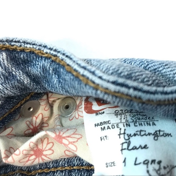 Upcycled refashion cut off unicorn Jean shorts 1 - Picture 4 of 4